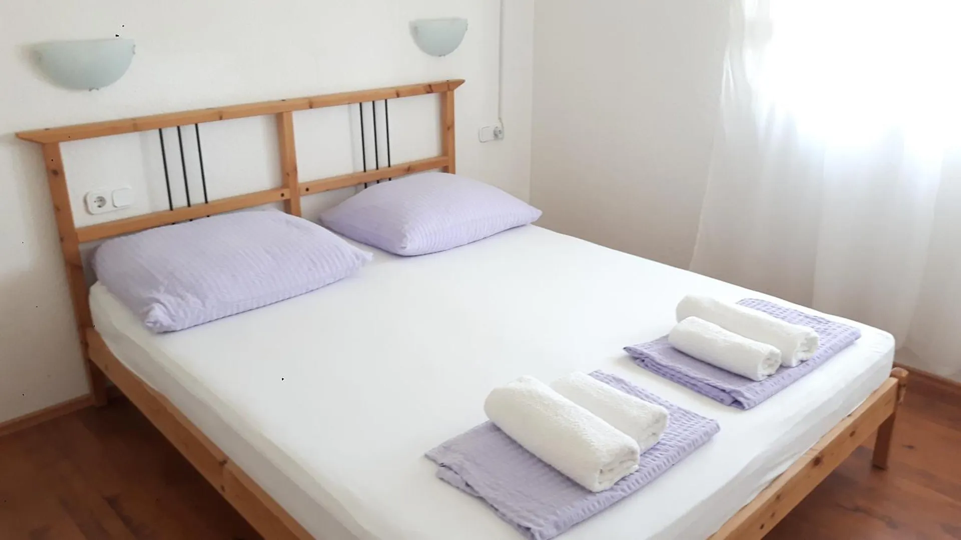 Apartment Apartmani Jureta Okrug Gornji