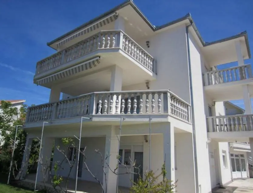 Apartmani Jureta Okrug Gornji