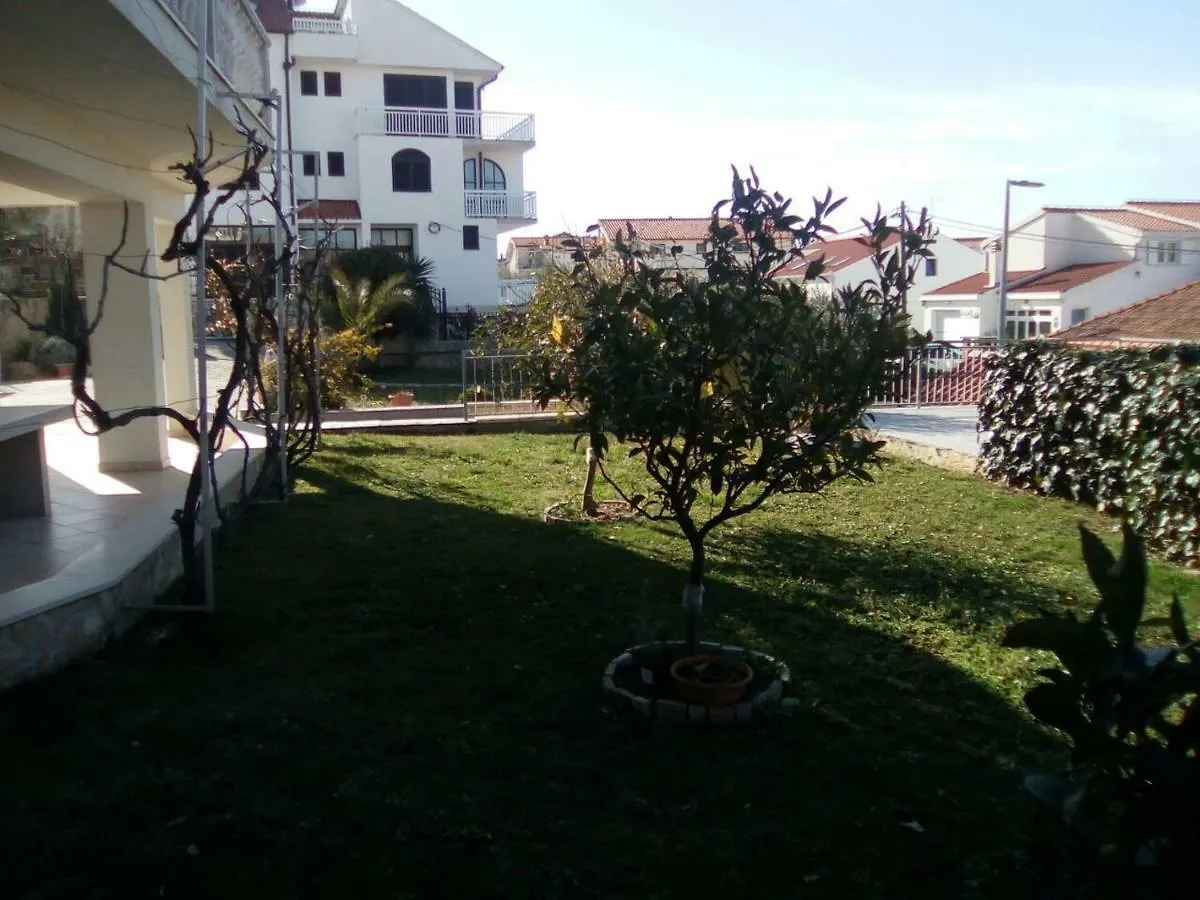 Apartment Apartmani Jureta Okrug Gornji Croatia