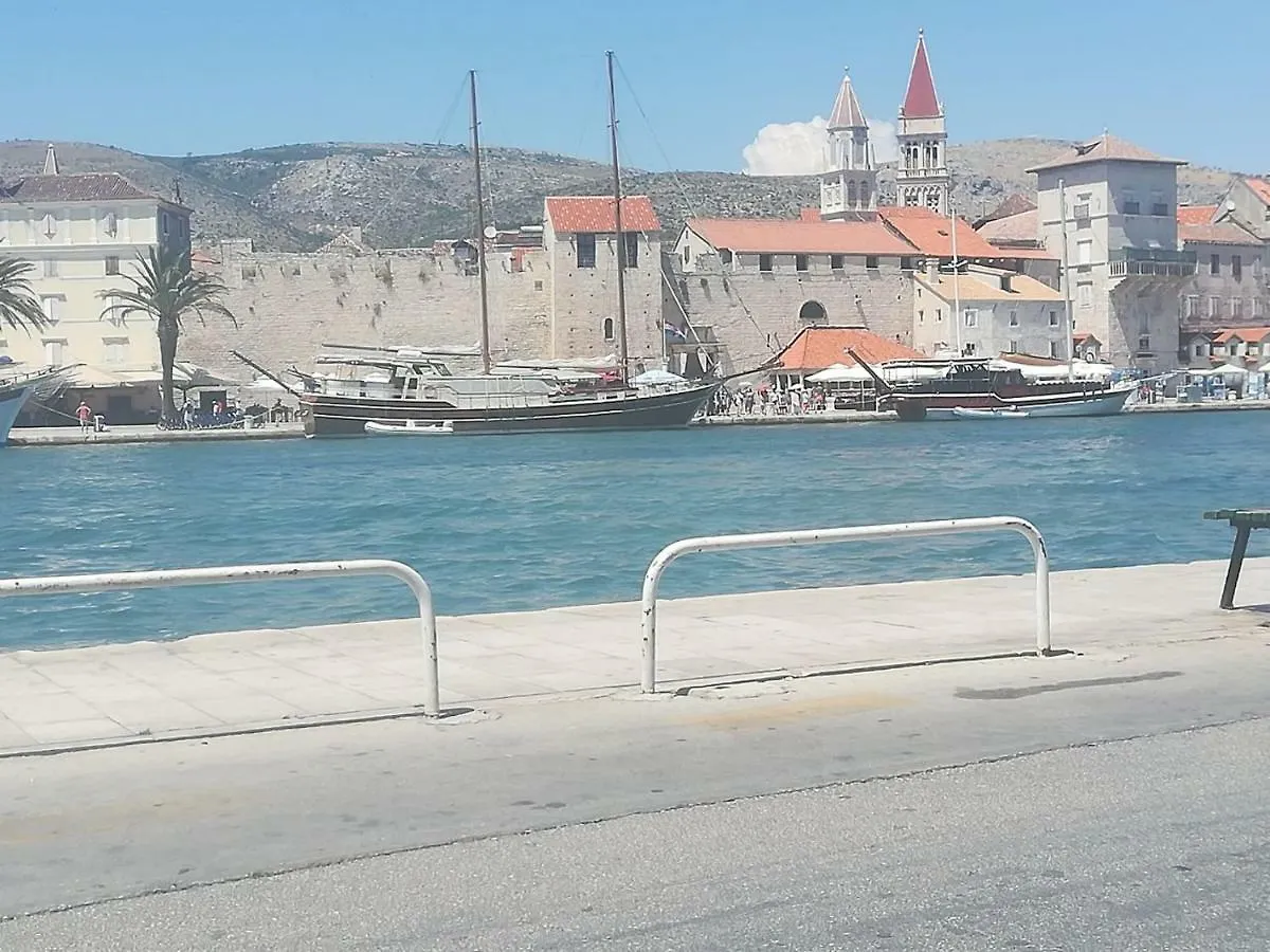 Apartment Apartmani Jureta Okrug Gornji