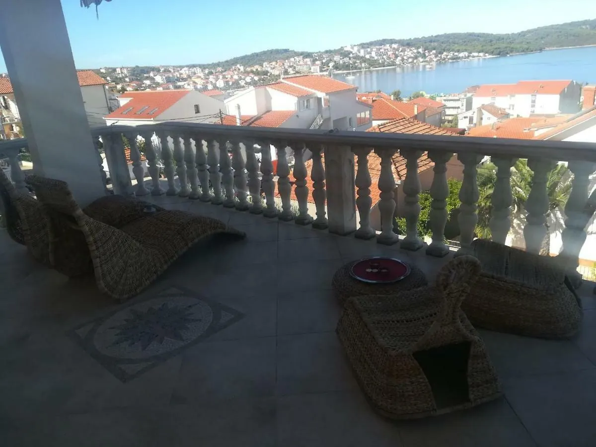 Apartment Apartmani Jureta Okrug Gornji